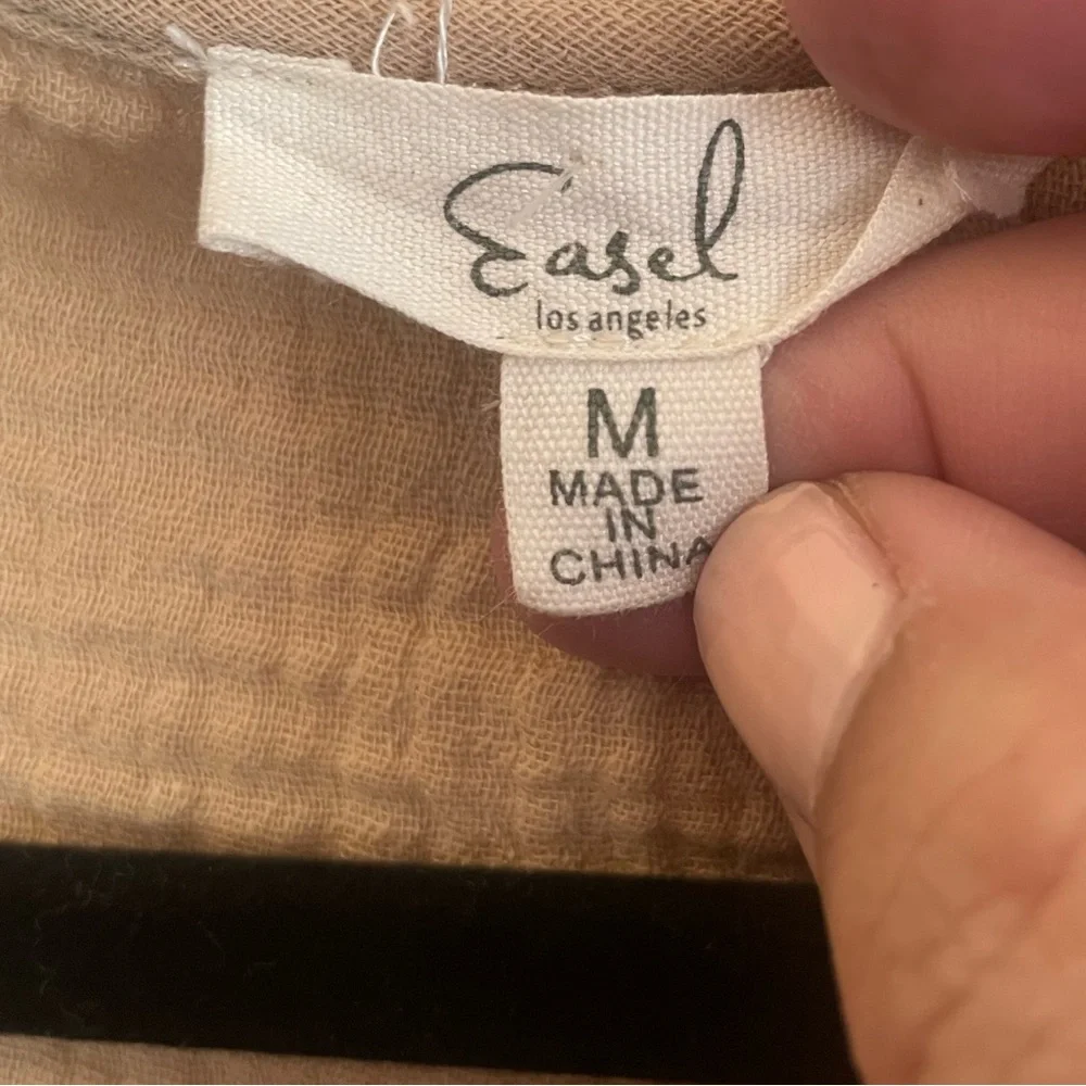 Easel Bohemian Embroidered Blouse in Tan and Pink Size Medium - Picture 11 of 12